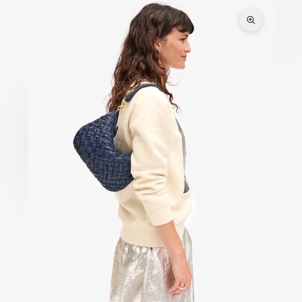 Clare V Petite Moyen Messenger in Navy Puffy Woven Leather